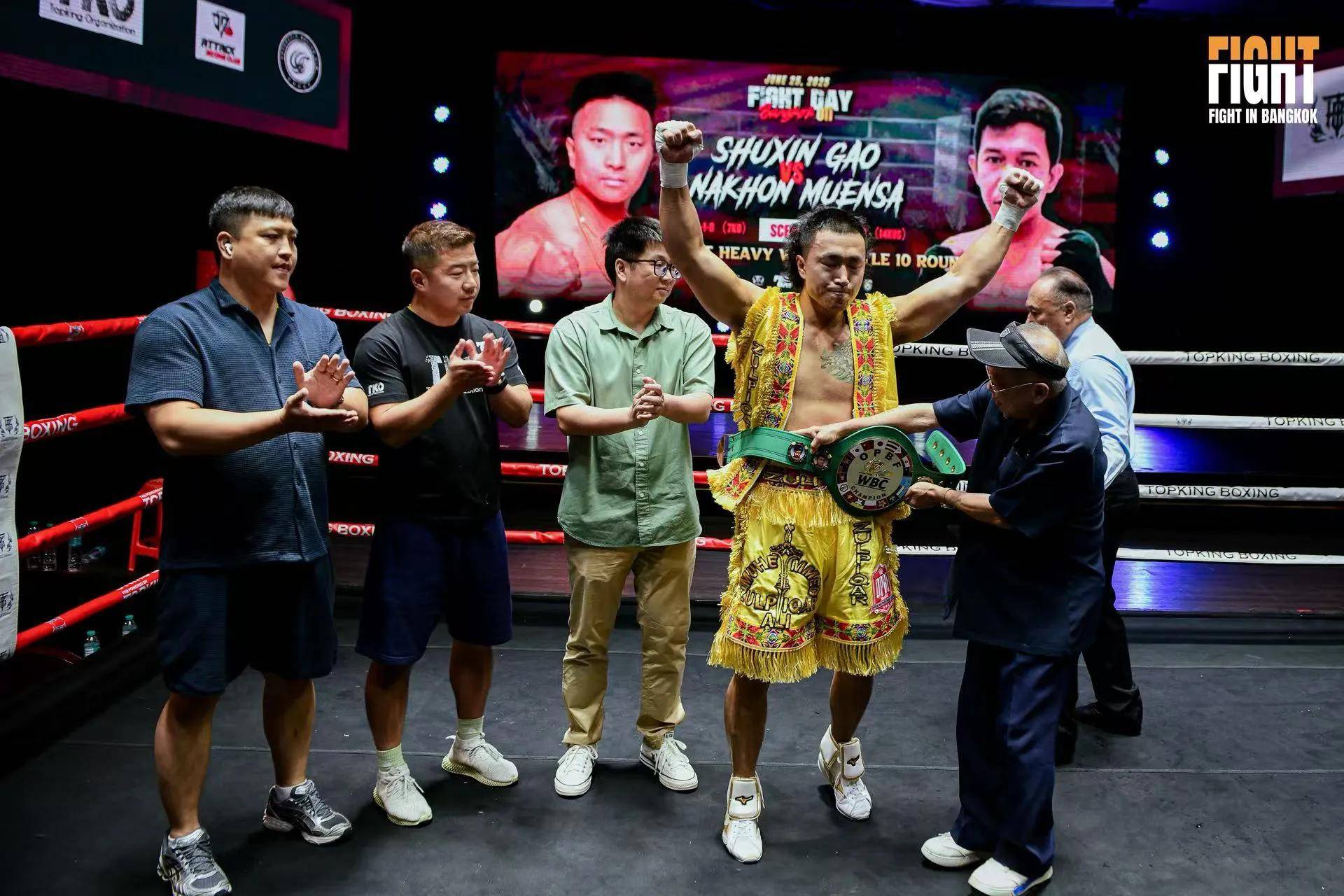 火力全开！拳击比赛数据创纪录的简单介绍