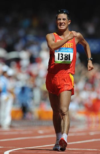 关于最新战报：田径豪取连胜，冠军在望的信息