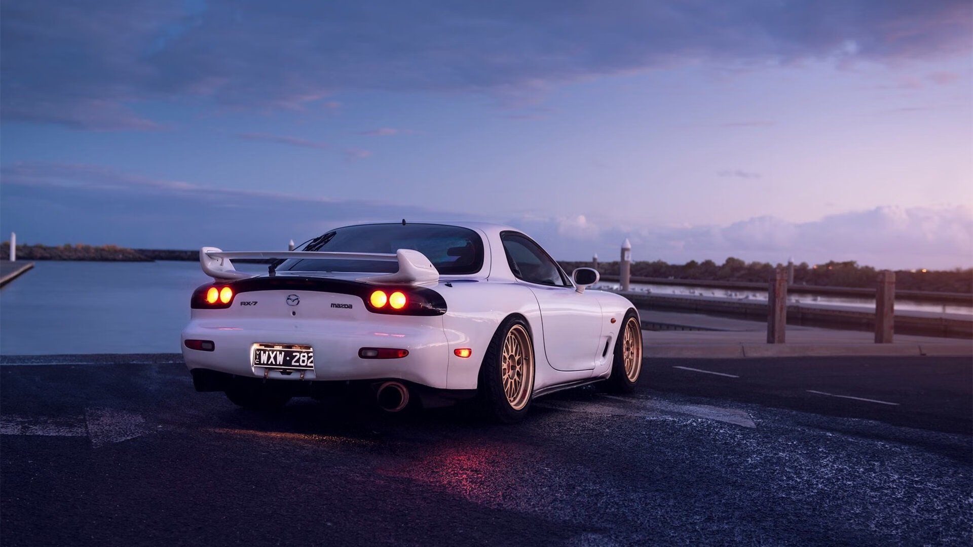 赛道上的钢铁洪流，深圳队用F1战术思维全面压制开拓者