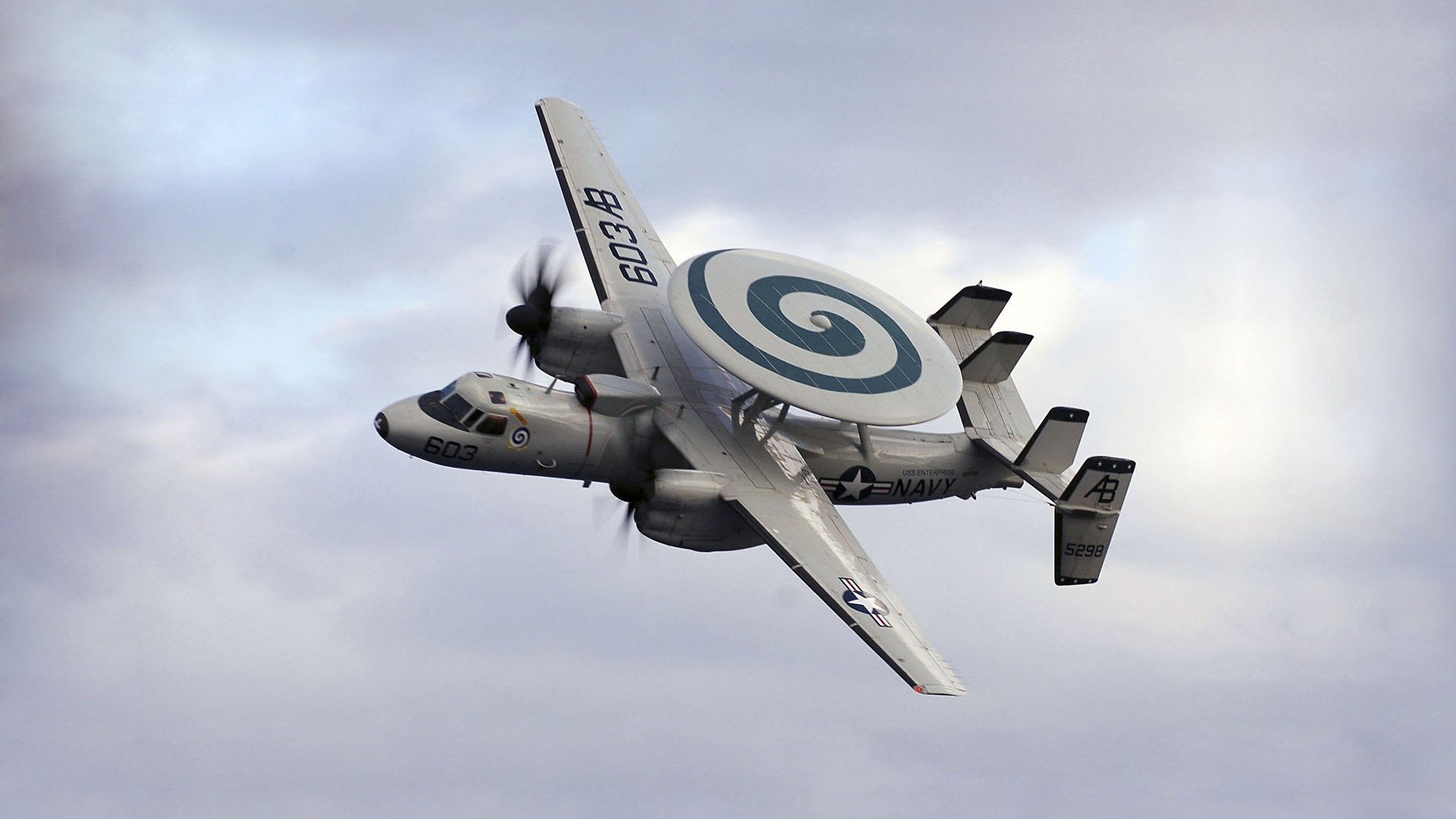 特奥神勇一手掌控比赛走势,英格兰球队硬仗中力克拉齐奥迎关键胜利