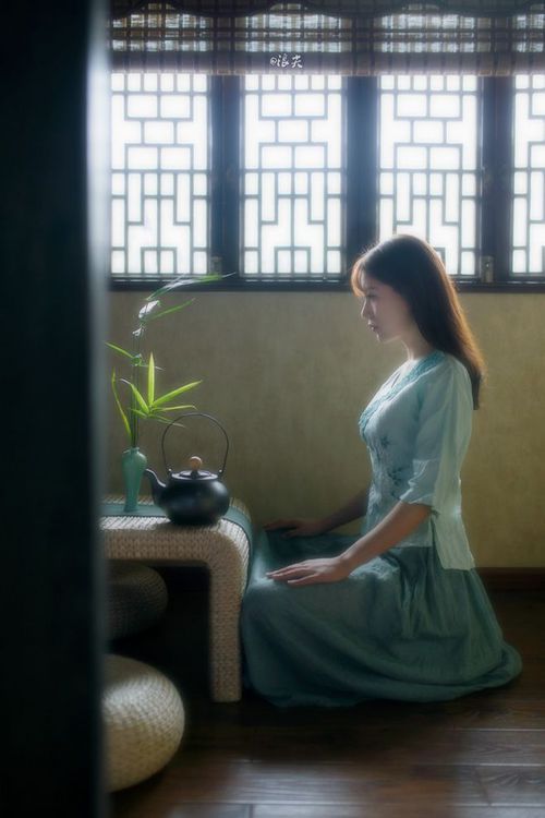 2026世界杯，橙衣风暴席卷日耳曼战车，弗拉霍维奇弑旧主接管比赛