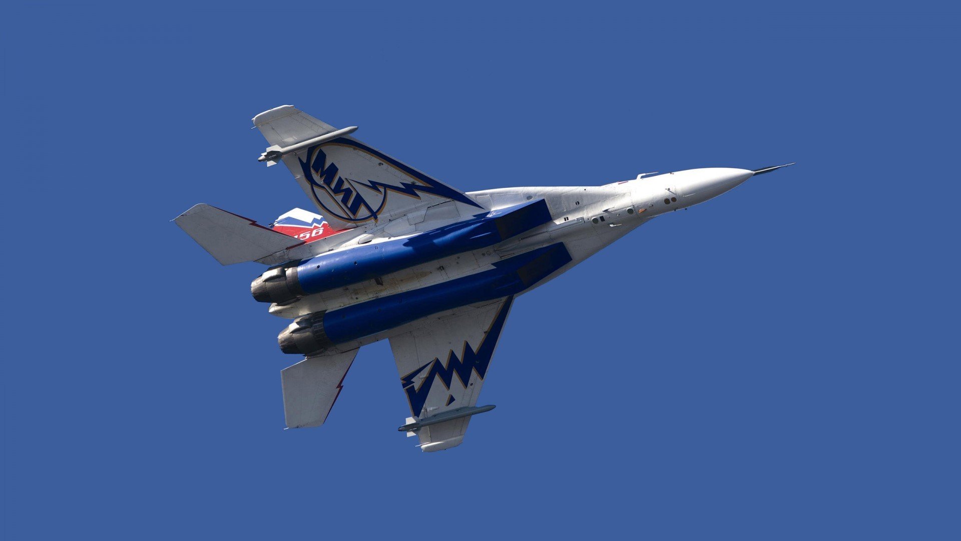 爱游戏体育-跨界主宰，当新西兰力克智利，基米希已在F1年度争冠中接管比赛