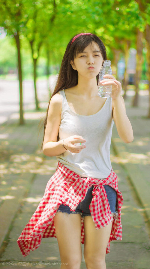 当德容的左脚画出彩虹,2026世界杯E组,波兰横扫加纳背后的诗意与宿命